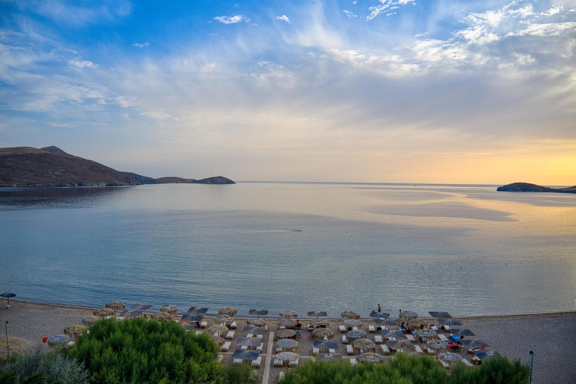 Platy Beach Hotel Buitenkant foto