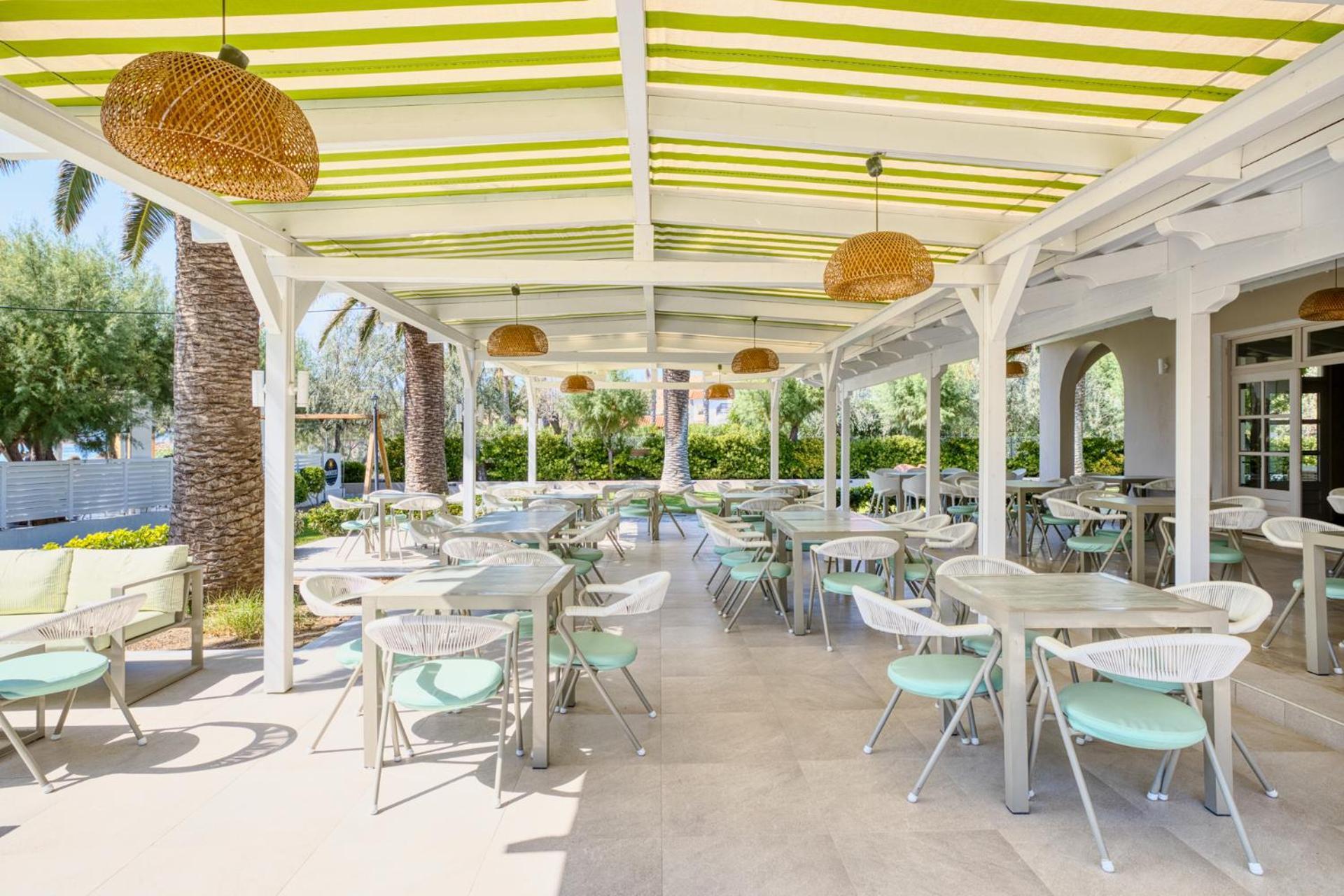 Platy Beach Hotel Buitenkant foto