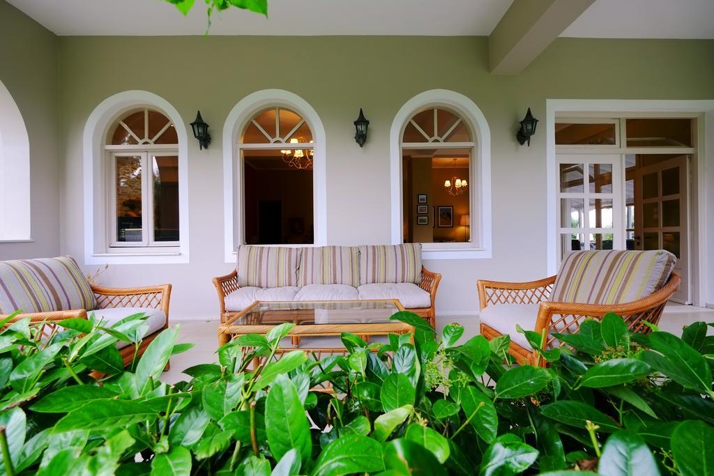 Platy Beach Hotel Buitenkant foto